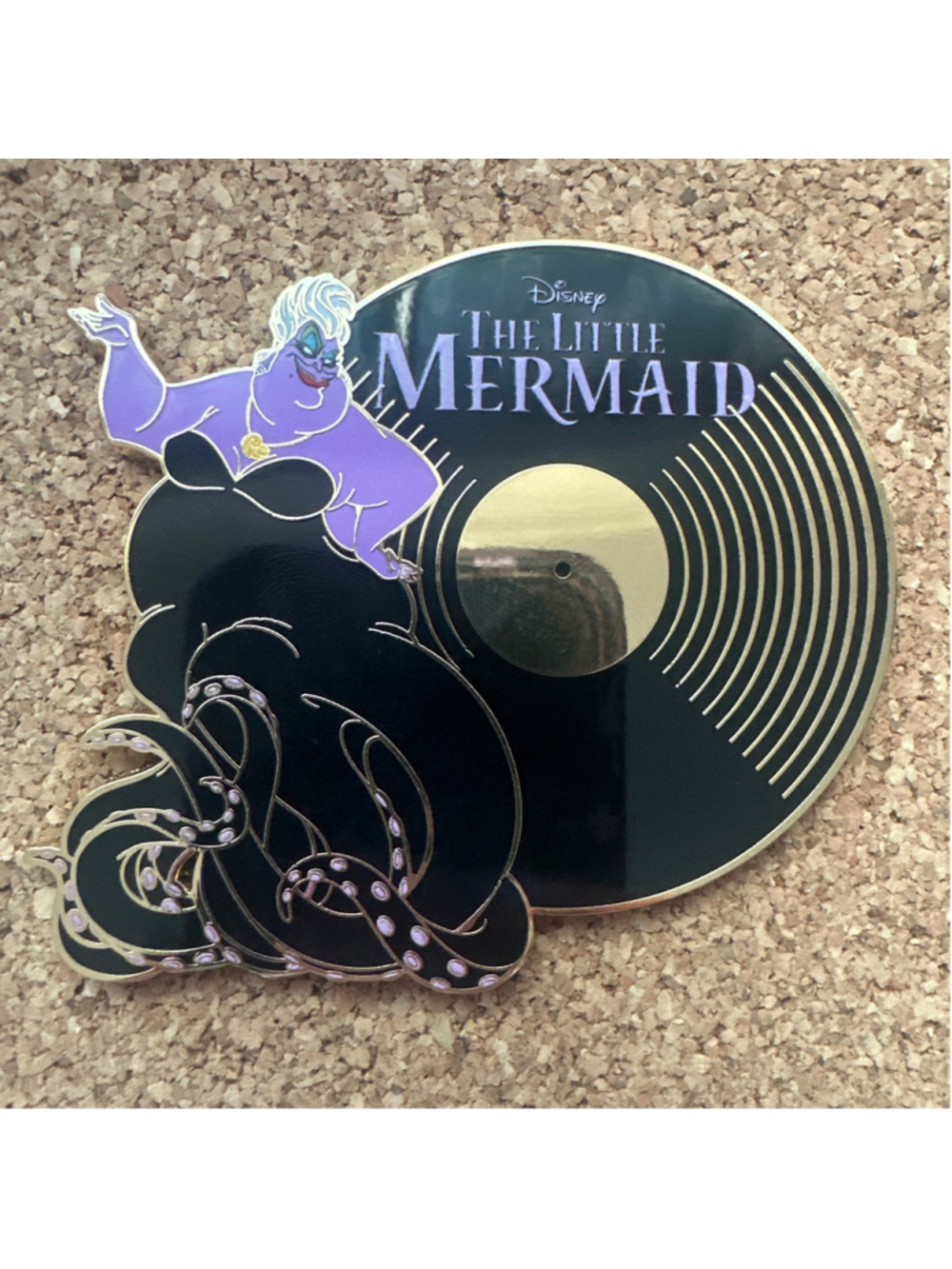Disney Palm Villains Vinyl Records Jumbo Mystery Pin Ursula LE 500